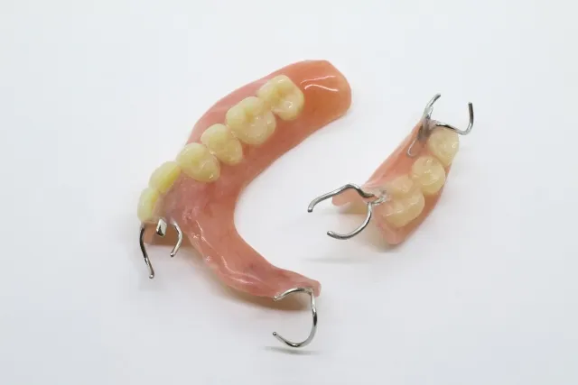 入れ歯の画像