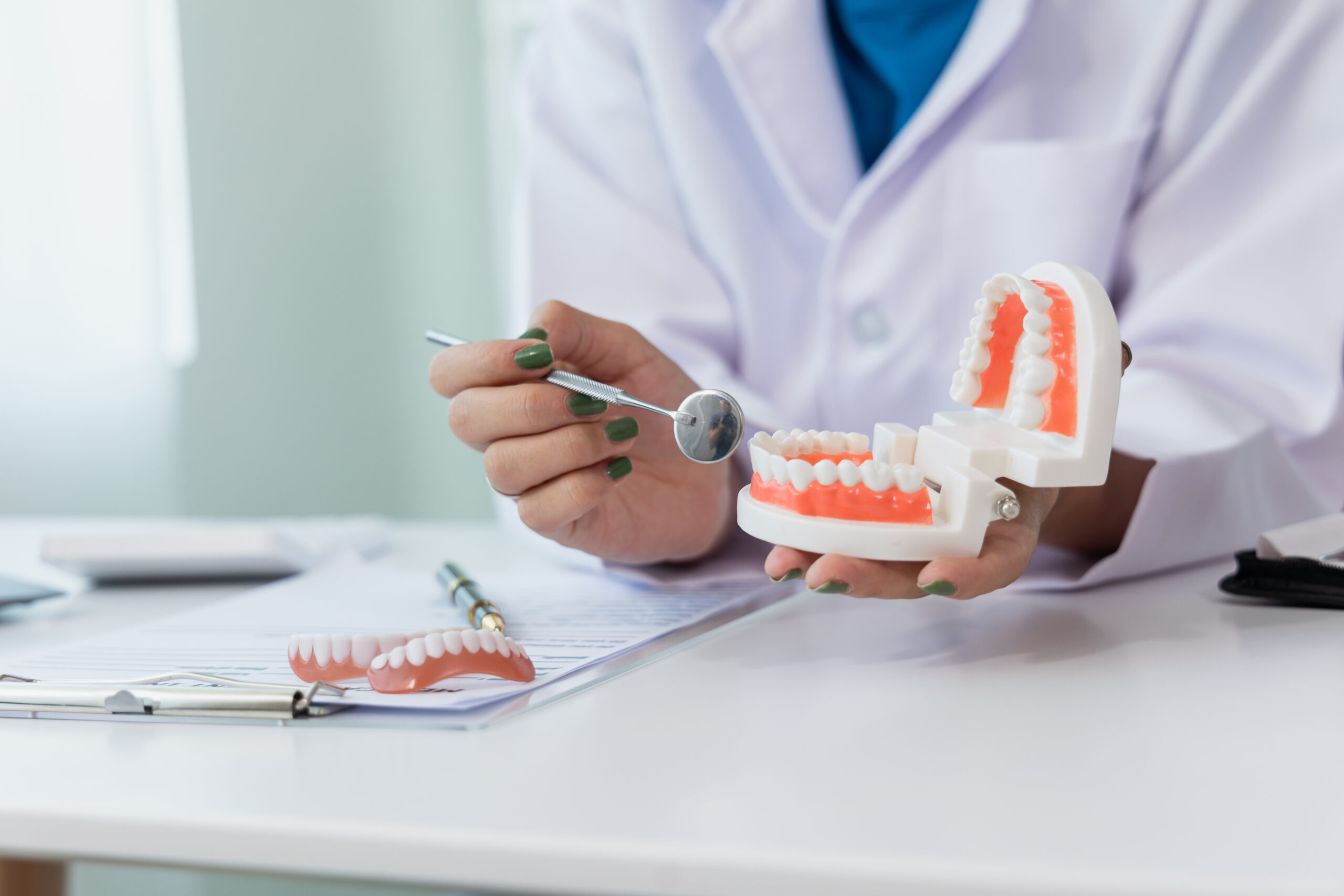 歯冠長延長術のイメージ画像